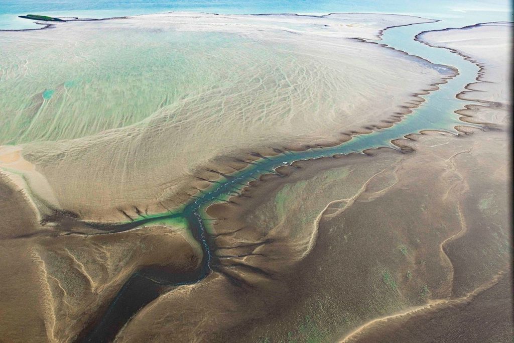 Natural wonders like Montgomery Reef