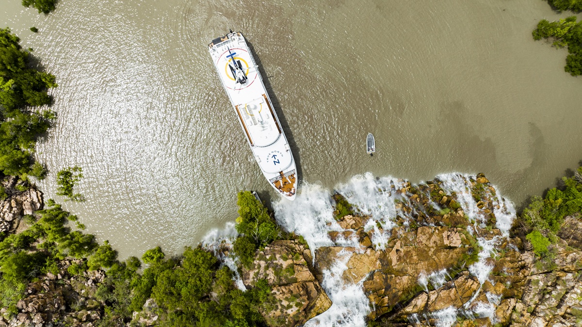 Luxury cruise